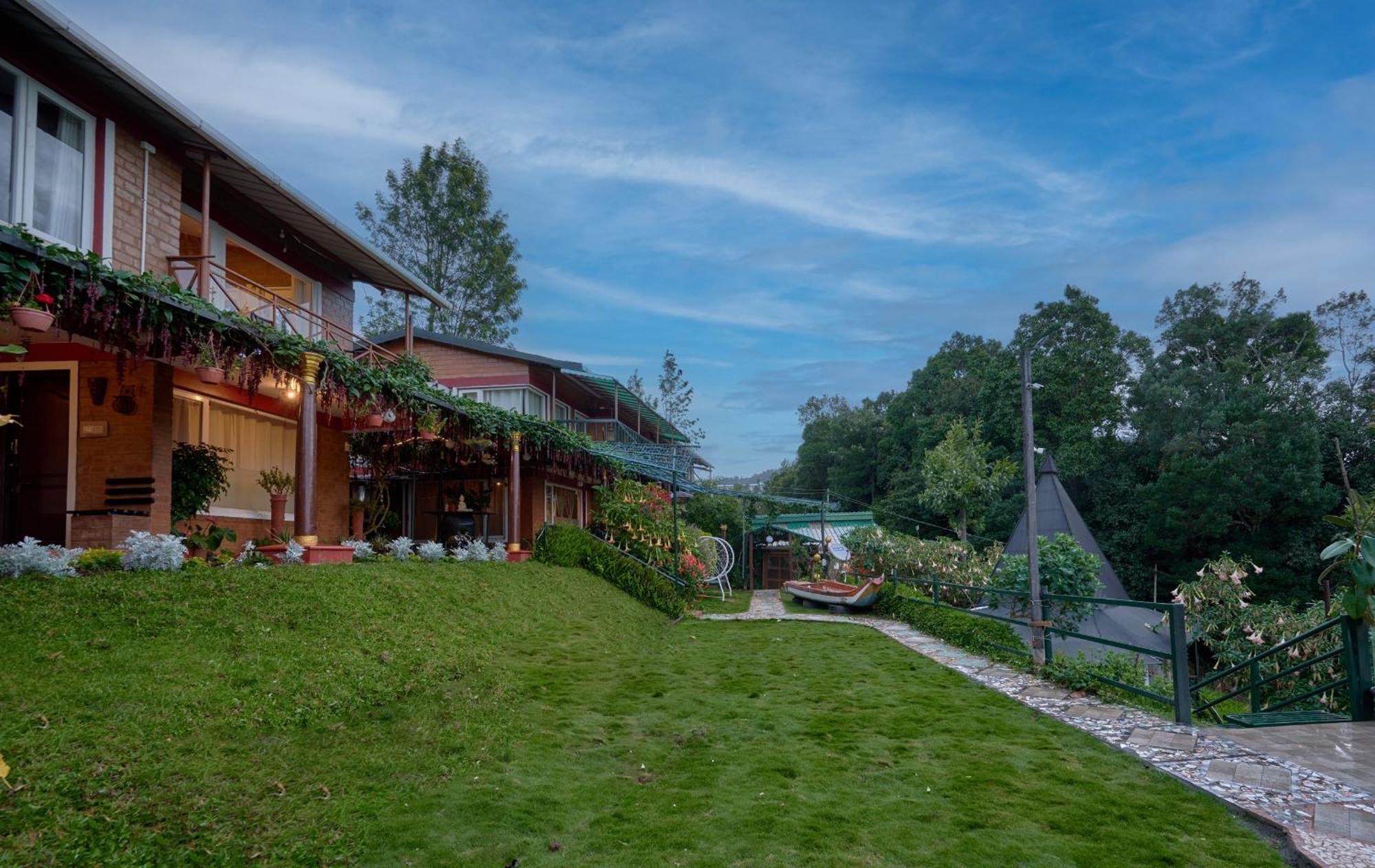 De Rock Jungle Living Resort Кунур Экстерьер фото