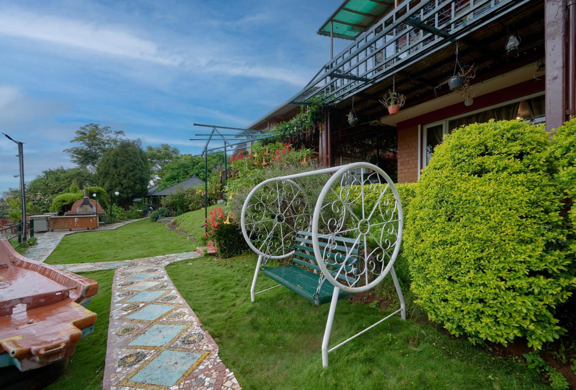De Rock Jungle Living Resort Кунур Экстерьер фото